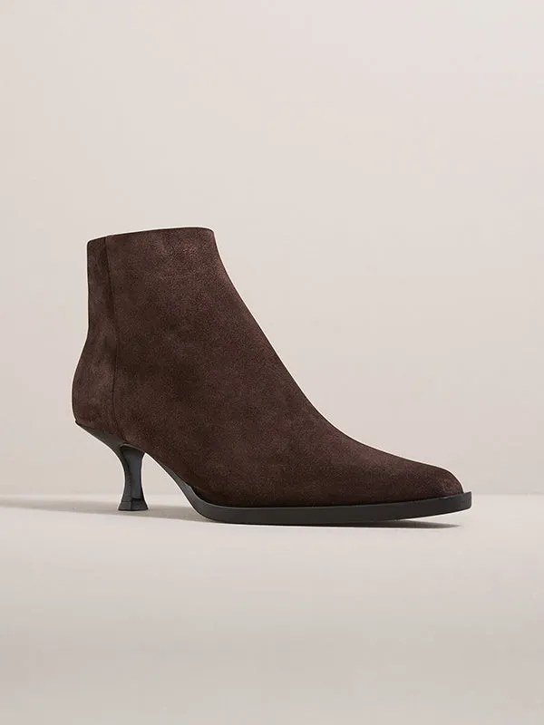 Dillon Boot in Walnut Suede