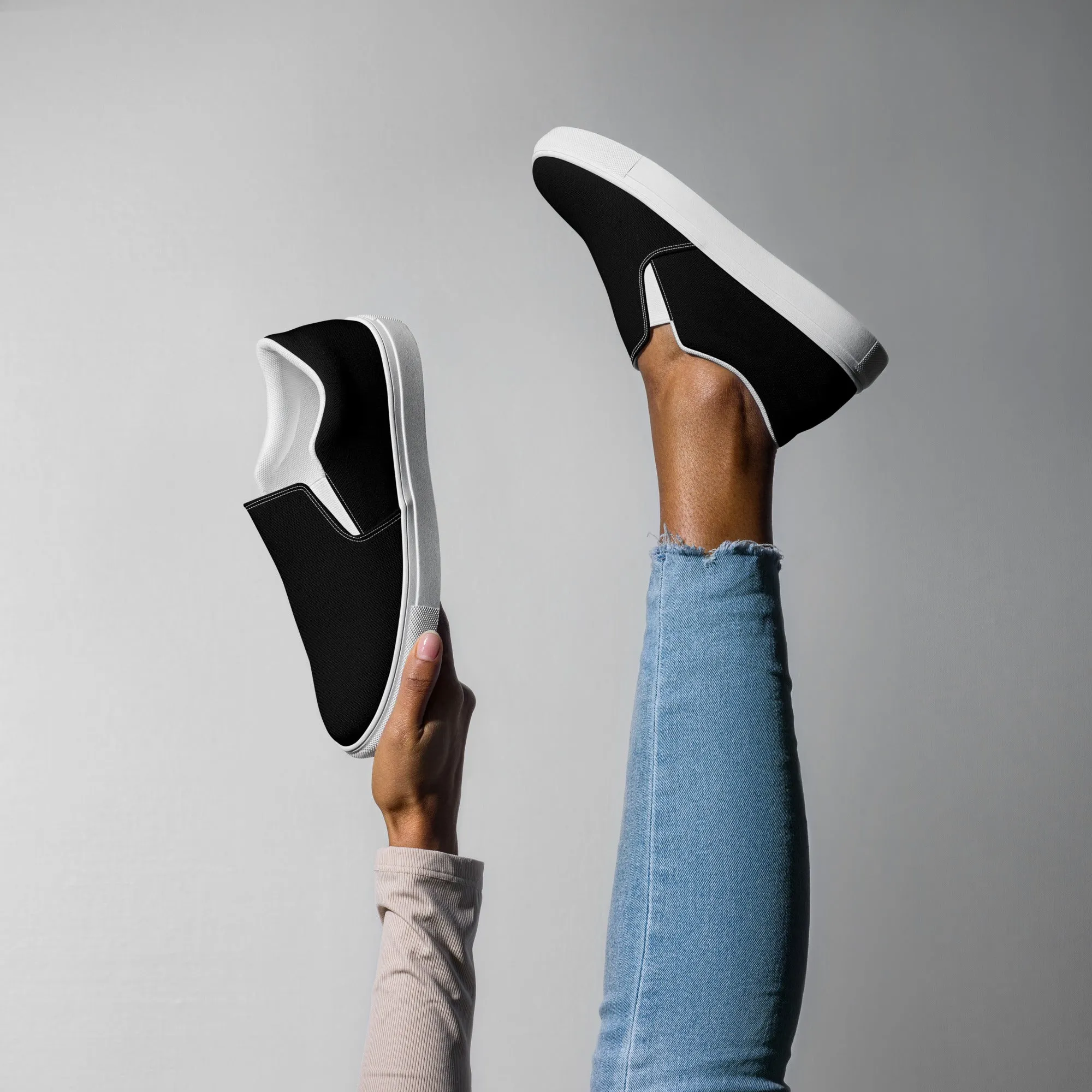 iSAW Womens Black / Black White Slip-On Canvas Shoes