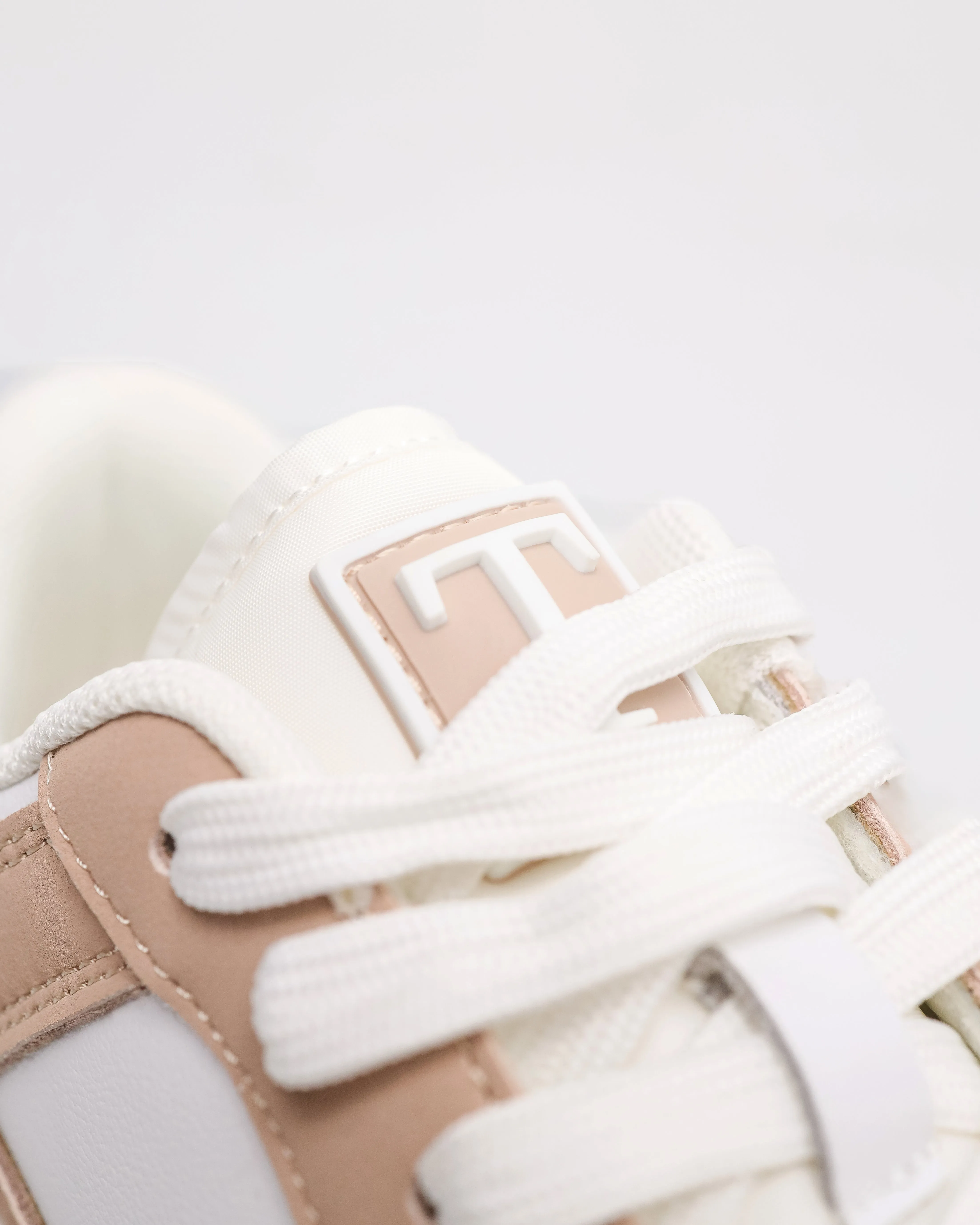 Tomaz C675L Ladies Modern Stride Sneakers