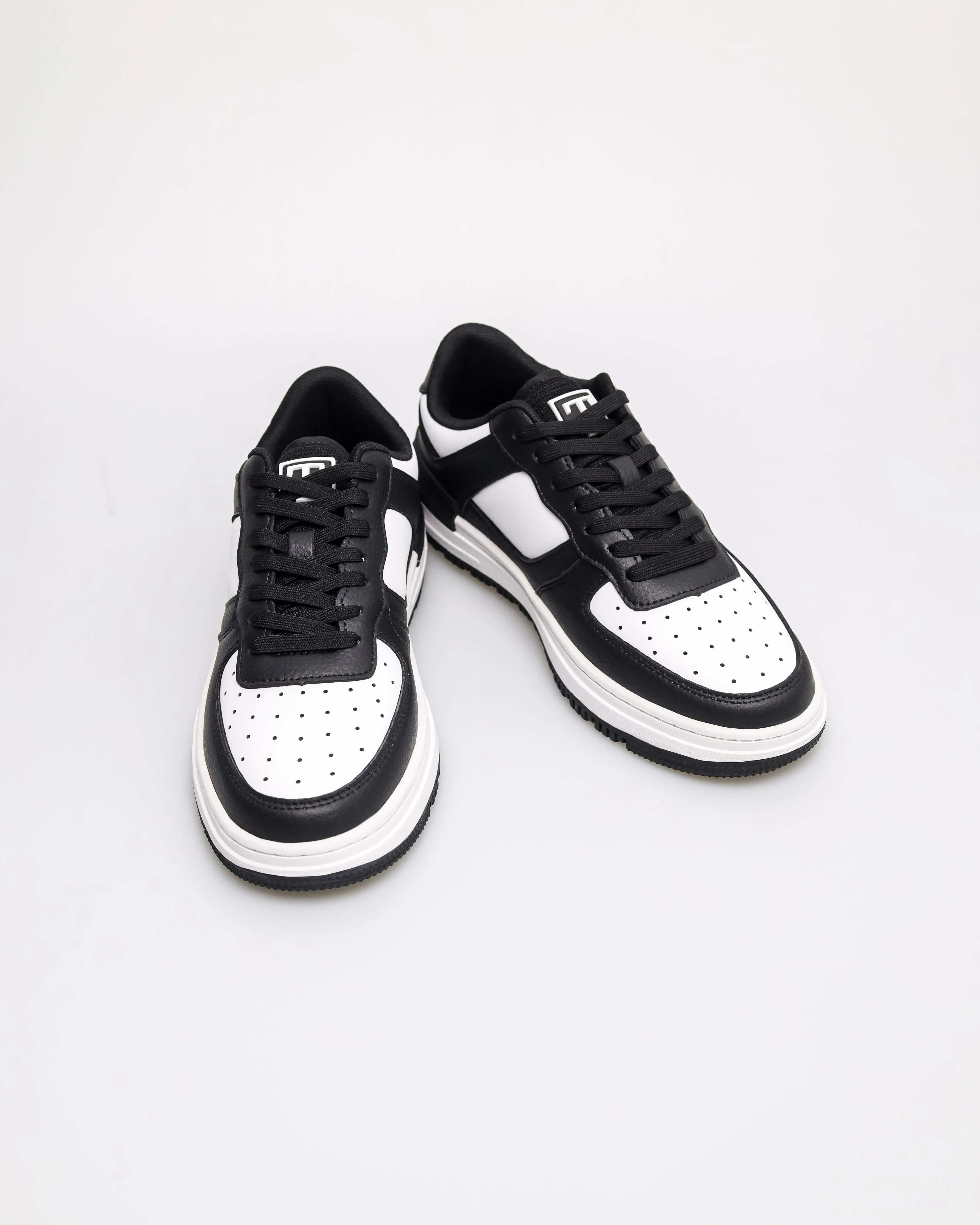 Tomaz C675L Ladies Modern Stride Sneakers