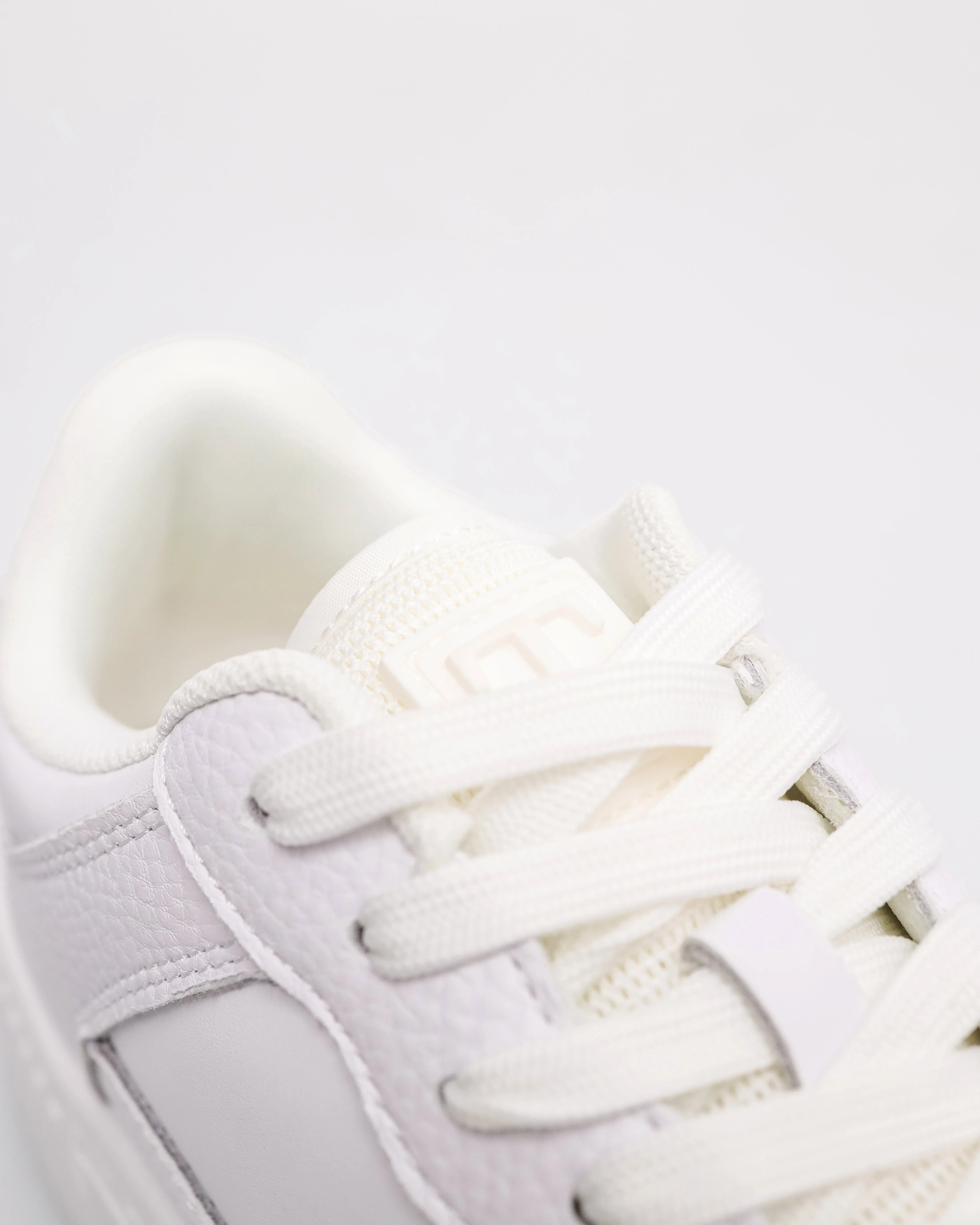 Tomaz C675L Ladies Modern Stride Sneakers